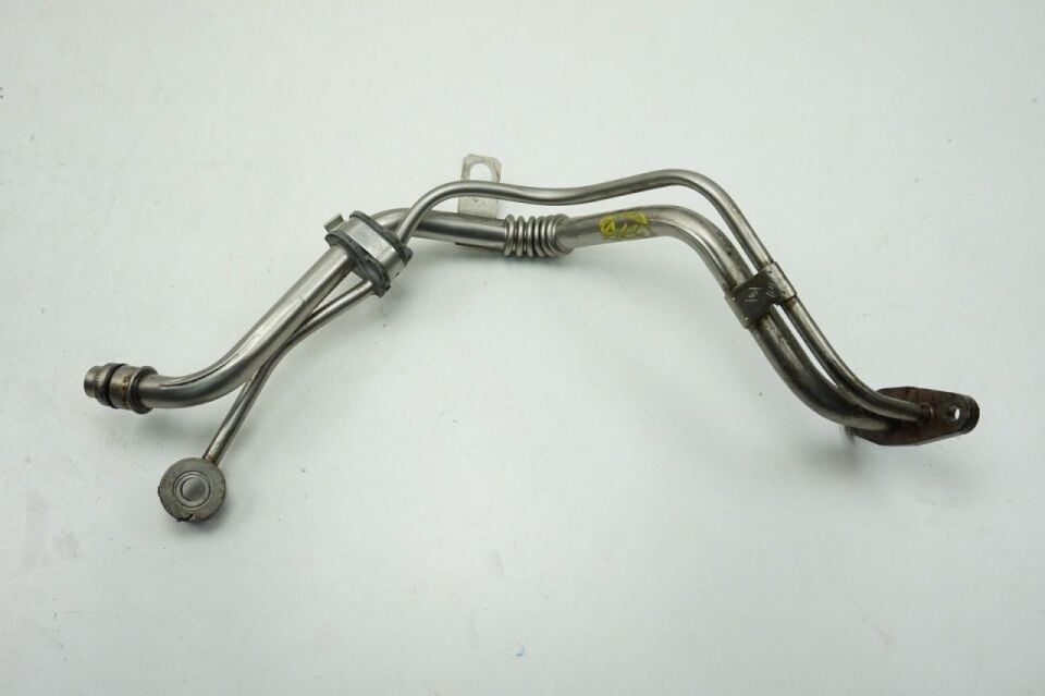 Laguna 3-III Latitude Turbo Yağlama Borusu 2.0 Dci M9R (2008-2015) 8200540552 -Renault Mais