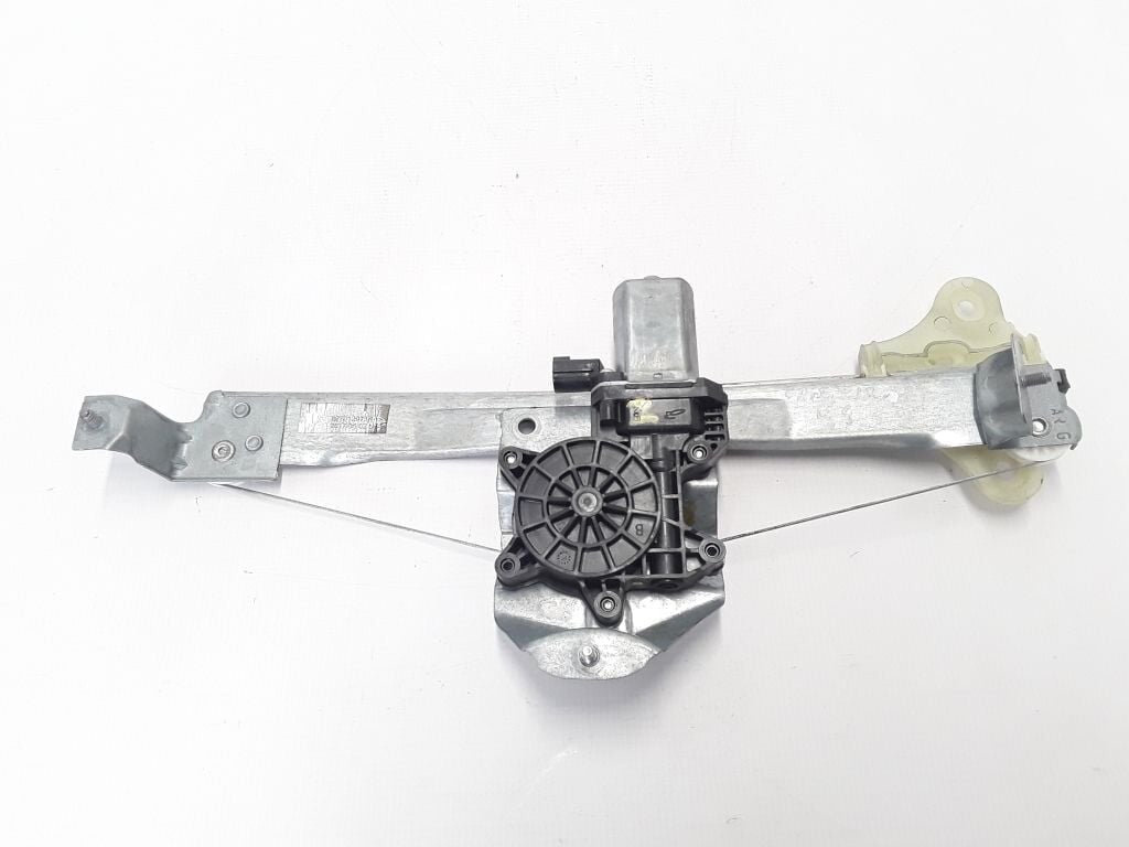Captur 1-I Sol Arka Cam Krikosu Motorlu (2013-2020) 827012973R -Renault Mais
