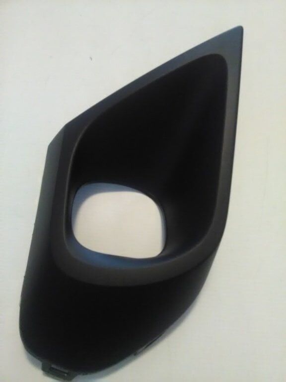 Duster 2-II Sol Sis Far Kapağı Çercevesi (2018-2024) 261A32985R -Renault Mais