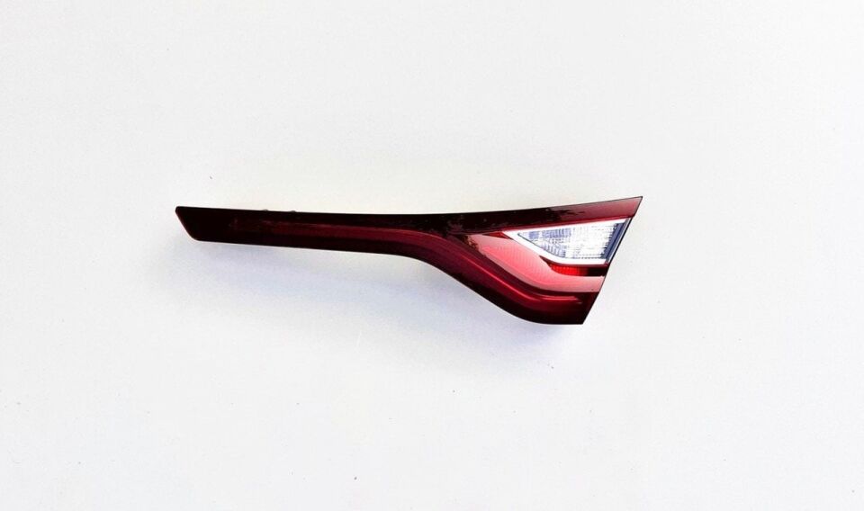 Megane 4-IV Sedan Sağ Stop Lambası İç (2016-2024) 265502533R-Renault Mais