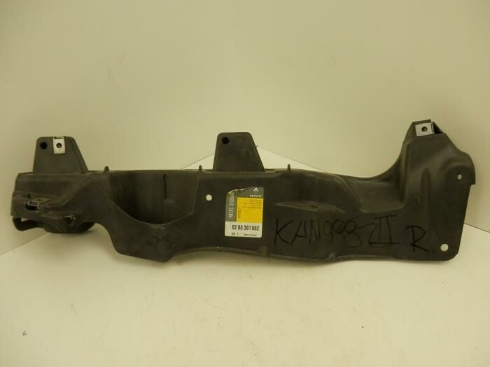 Kango 3-III Sağ Ön Çamurluk Bağlantı Bakaliti Suport (2008-2012) 631221176R-8200381902 -Renault Mais