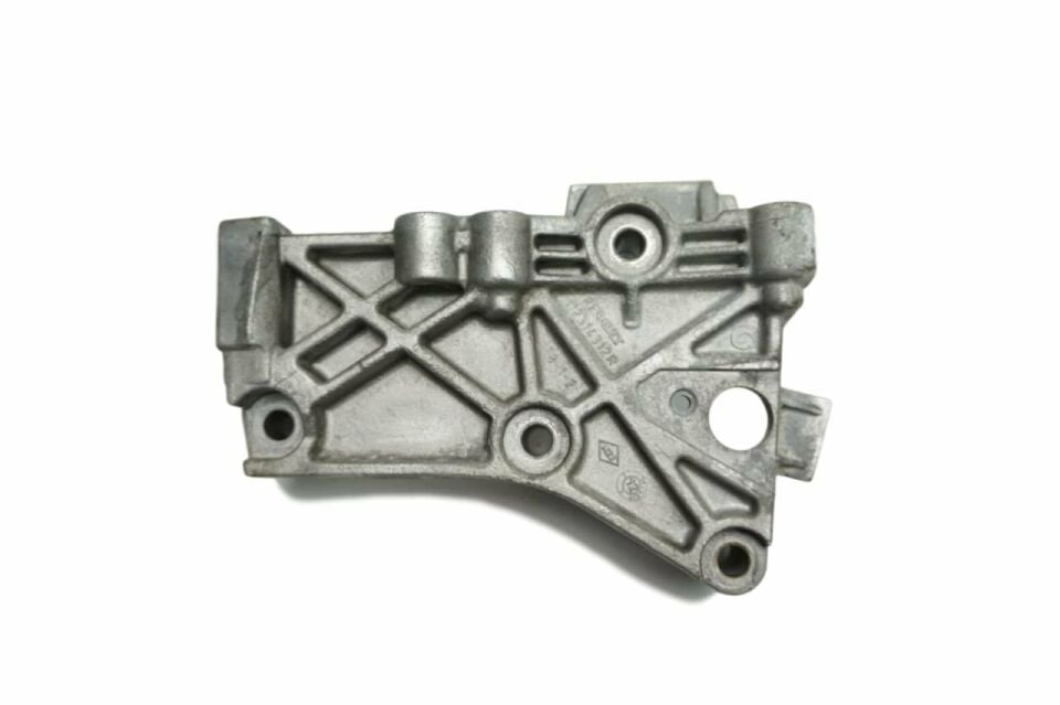 Megane 3-III Flunce Duster 1-I Silindir Kapak Bağlantı Ayağı  1.5 Dci 112314312R-7700871583 -İthal
