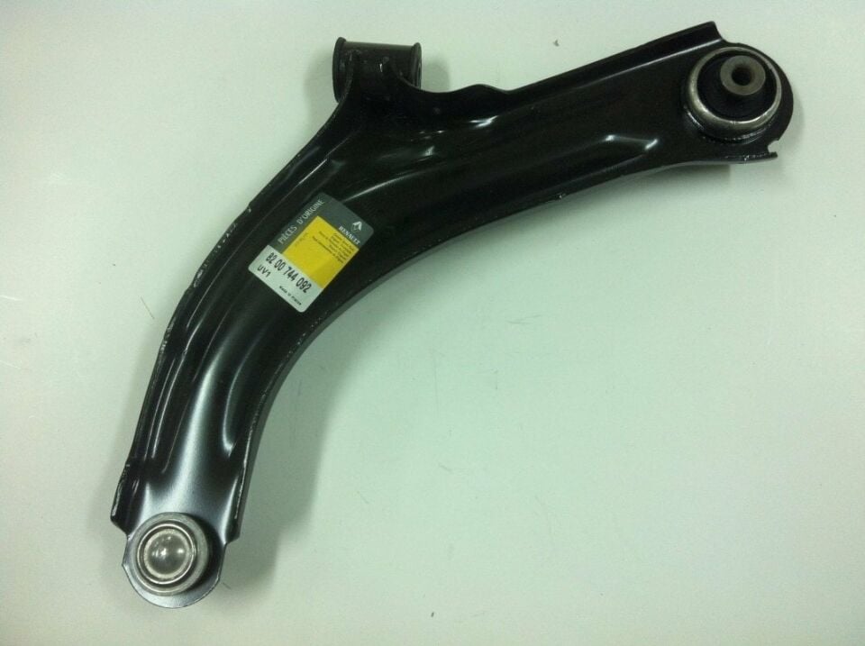 Clio 3-III Modus Sağ Alt Tabla (Salıncak) (2004-2012) 8200744092 -Renault Mais