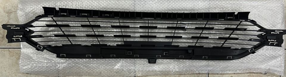 Taliant Ön Tampon Orta Izgarası (Sensörsüz) 622545273R -Renault Mais