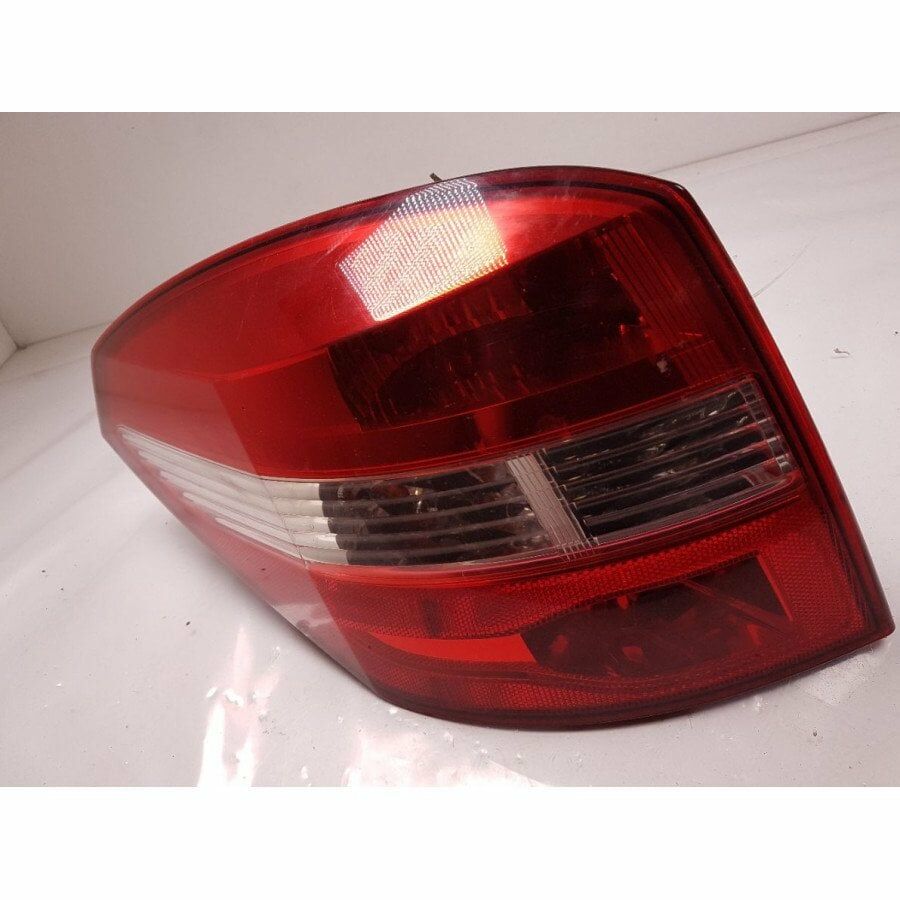 Laguna 3-III SW Sol Arka Stop Lambası Siyah (2008-2015) 265550021R -Renault Mais