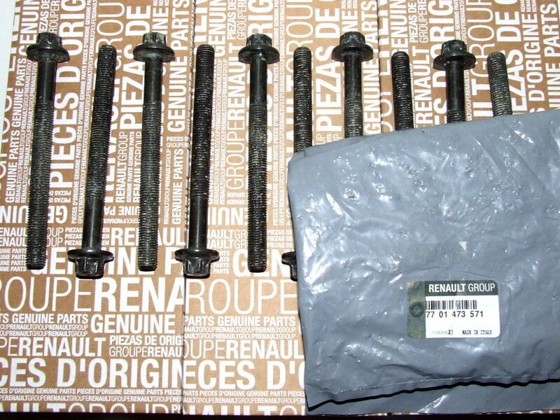 Trafic 2-II Silindir Kapak Saplaması Takım 2.0 Dci M9R (2008-2012) 7701473571 -Renault Mais