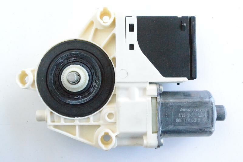Megane 3-III Fluence Sol Arka Cam Kriko Motoru (2008-2016) 827310185R -Orjinal Yedek Parça