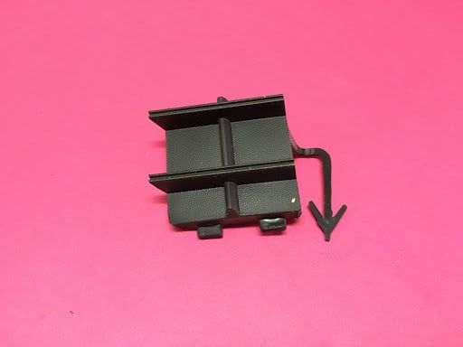 Clio Symbol Thalia Ön Tampon Çeki Demir Kapağı (2009-2012) 8200784455 -Renault Mais