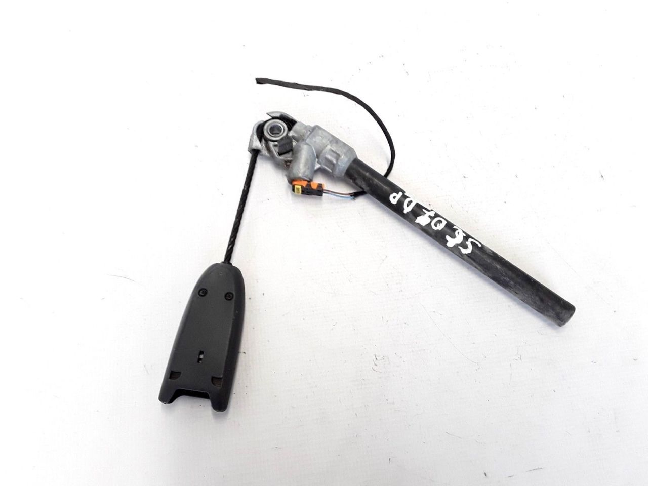 Megane 2-II Sağ Dış Emniyet Kemeri Kolu 8200548994-8200238781 -Renault Mais