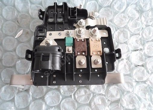 Master 3 - 2.3 DCI M9T Akü Kutup Başı Sigorta Tablası 8200778373 -Renault Mais