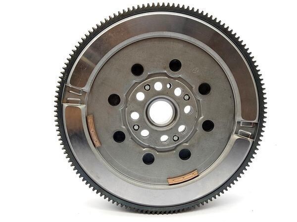 Trafic 3-III Motor Volanı (Volantı) 1.6 Dci R9M 123000636R-123004030R -Luk