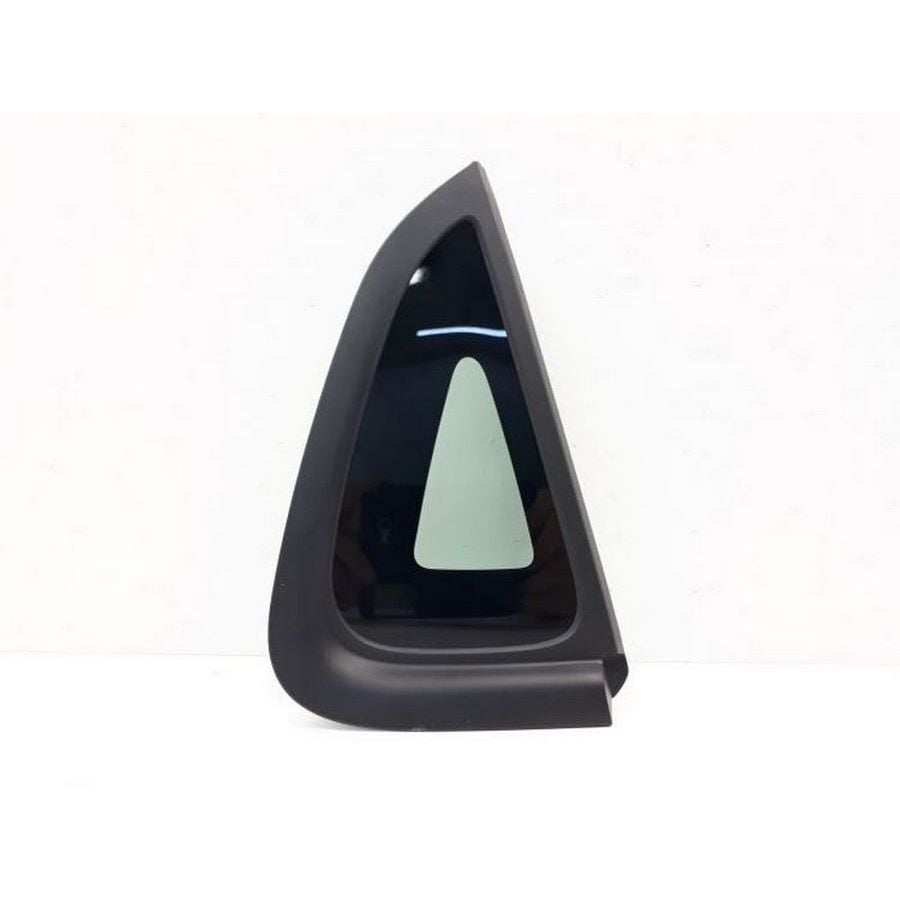 Clio 4-IV Sağ Arka Küstod Camı Kelebek Camı (2013-2015) 833067947R -Renault Mais