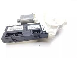 Laguna 3-III Sağ Ön Cam Kriko Motoru (2008-2015) 807300781R -Renault Mais