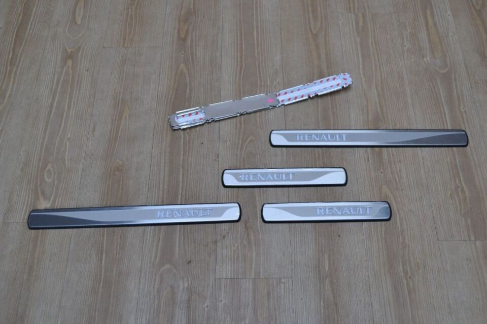 Talisman Işıklı Kapı Eşik Arması (2015-2022) 8201593685 -Renault Mais