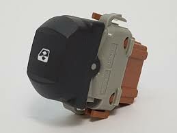 Laguna 2-II Ön Cam Açma Butonu Sağ (2002-2008) 8200167230 - Renault Mais