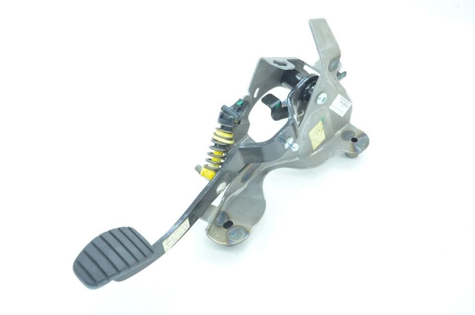 Megane 3-III Fluence Debriyaj Pedalı (2008-2016) 465038245R -Renault Mais