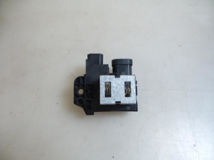 Latitude Megane 4-IV Fan Motor Rezistansı 255507773R -Renault Mais